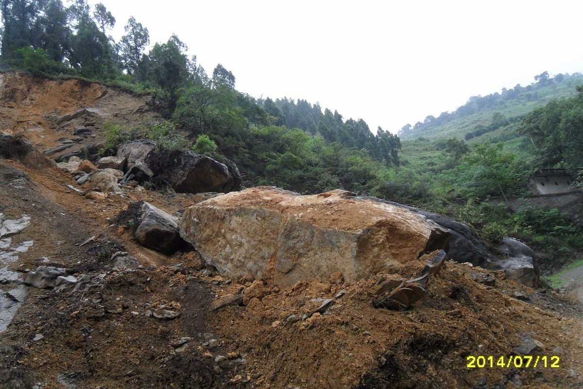 高效膨脹劑廠家,無聲膨脹劑在孔樁工程中應用