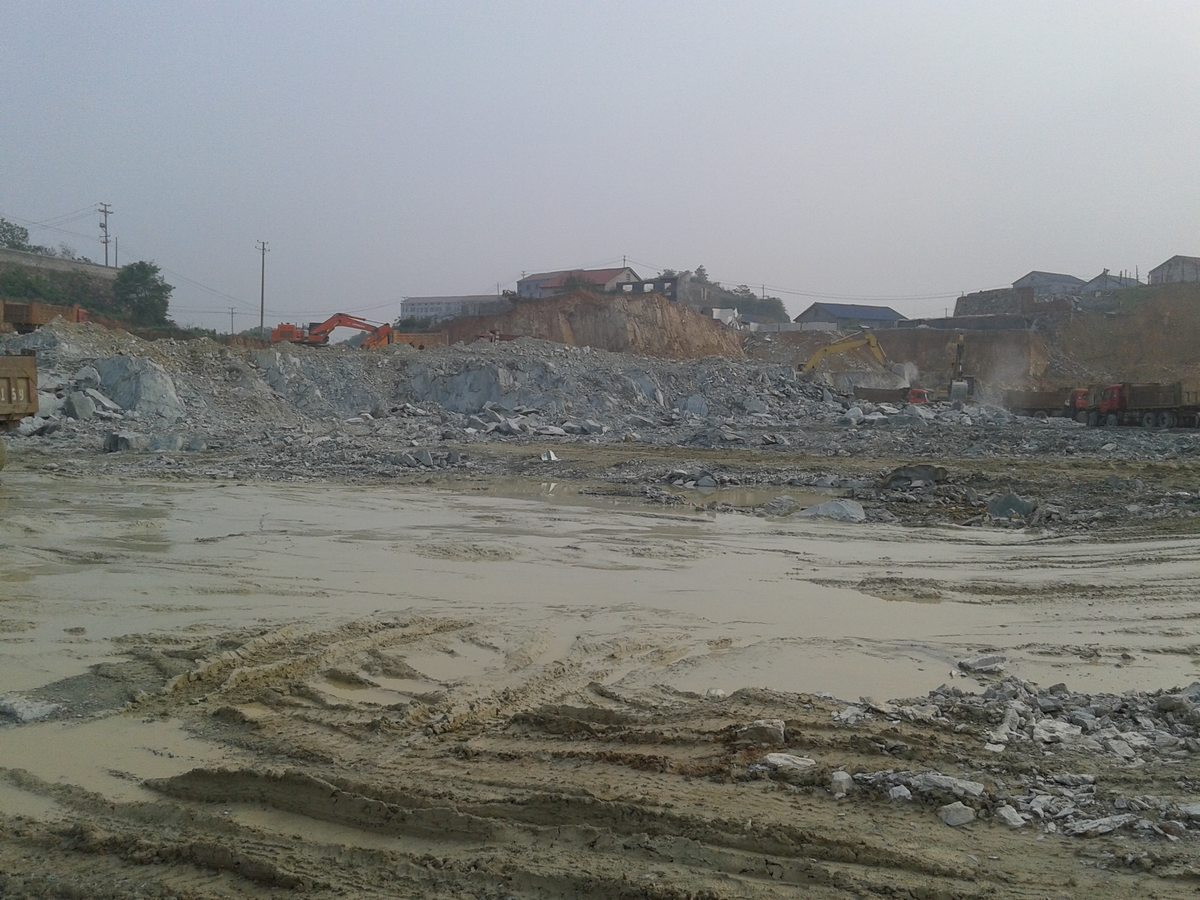 靜裂劑 靜力破碎劑 石方脹裂劑