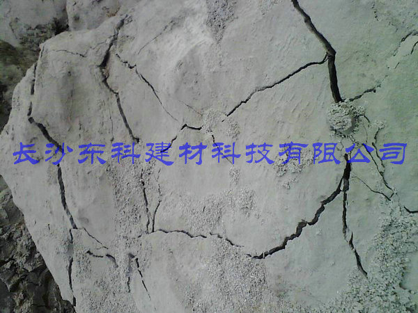 東科無聲爆破膨脹劑性能及特點